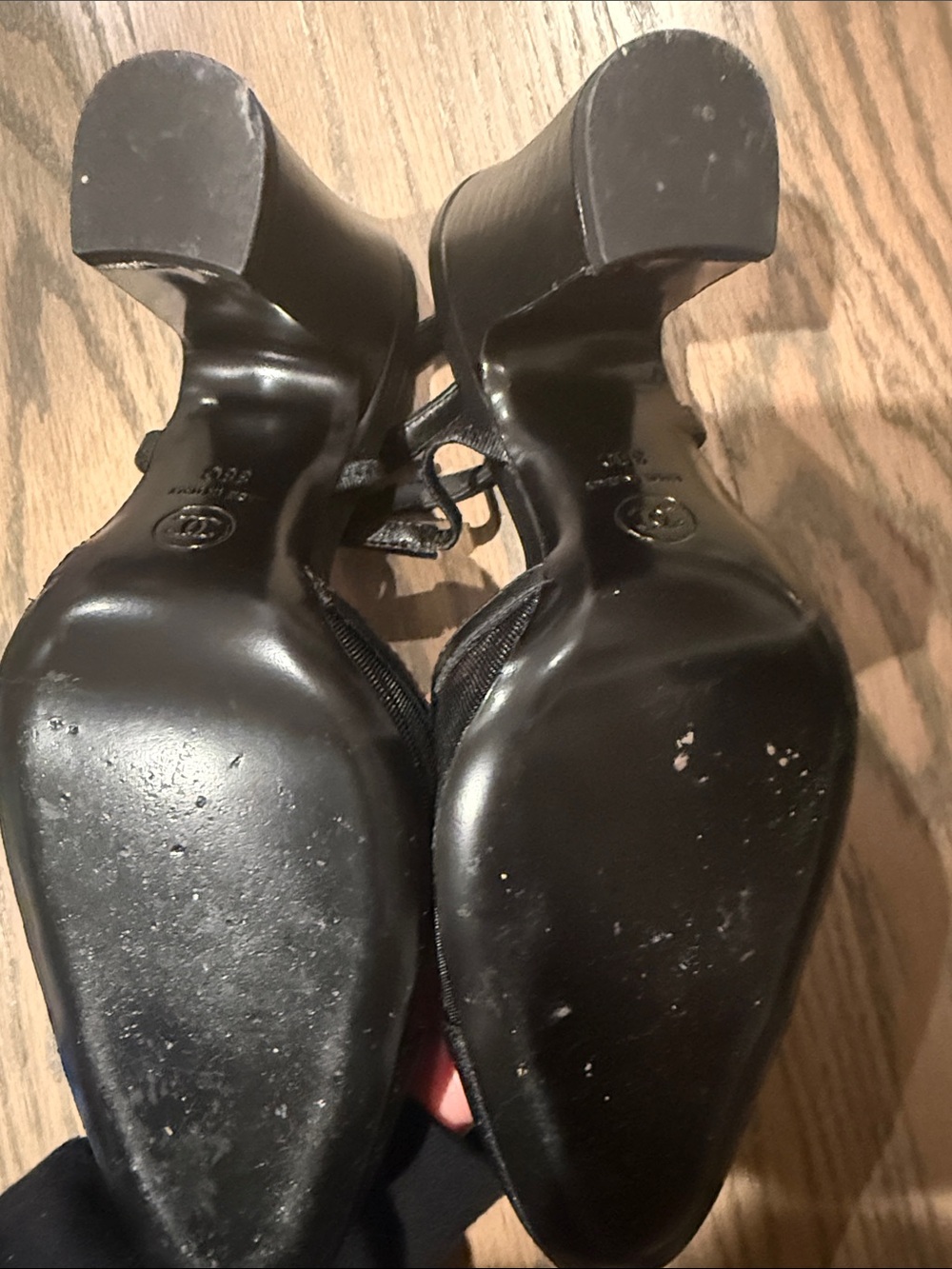 CHANEL Black Pointed Slingback Pumps - Picture 2 of 6